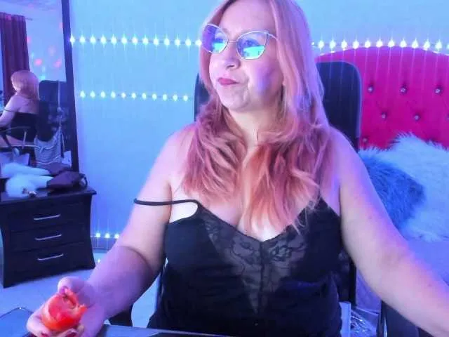 Live sex webcam photo for valerysweett1 #277586792