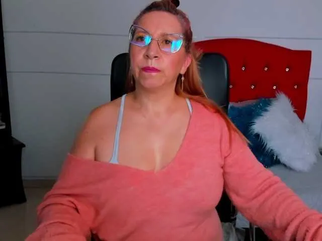 Live sex webcam photo for valerysweett1 #277589720