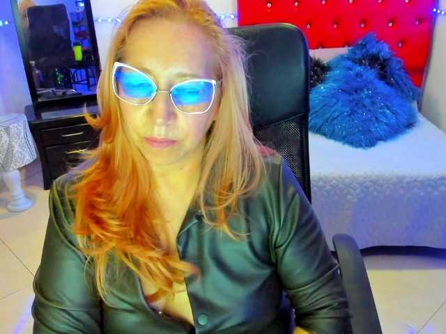 Live sex webcam photo for valerysweett1 #289318592