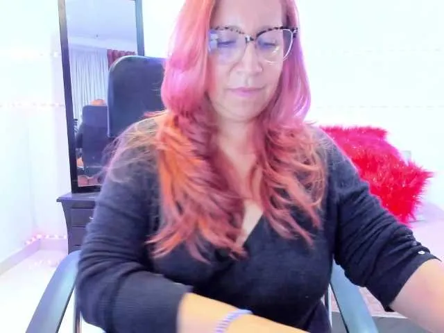 Live sex webcam photo for valerysweett1 #290357247