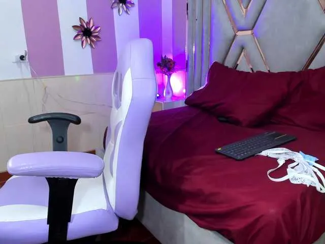 Live sex webcam photo for vanesaa-mejia #292226285