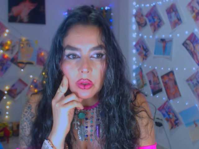 Live sex webcam photo for vanesaalatina #291041782