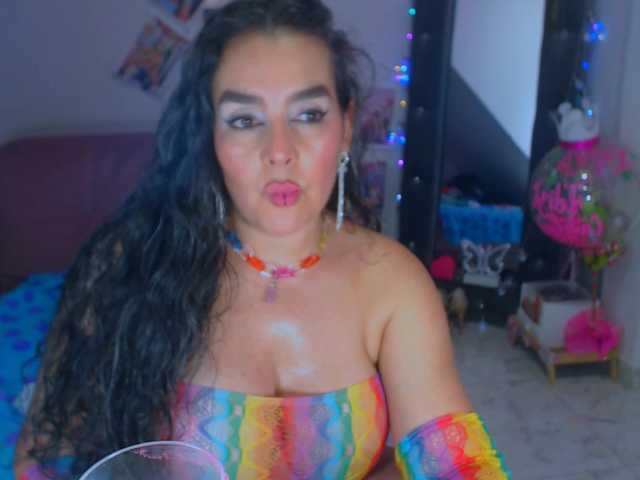 Live sex webcam photo for vanesaalatina #291481461