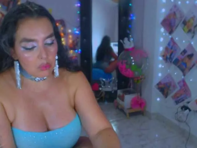 Live sex webcam photo for vanesaalatina #291829020