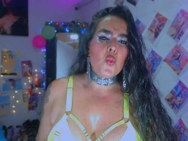 Live sex webcam photo for vanesaalatina #292656223