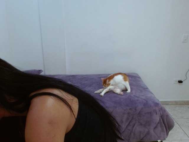 Live sex webcam photo for vanessa--1 #273988736