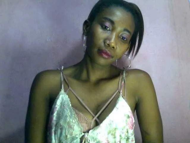 Live sex webcam photo for vanesslove #287005420