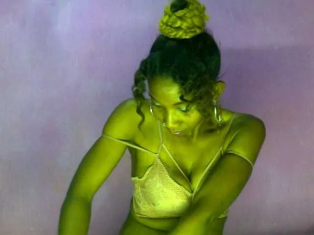 Live sex webcam photo for vanesslove #290022630