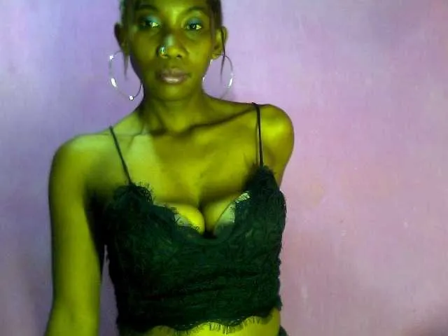 Live sex webcam photo for vanesslove #290036306