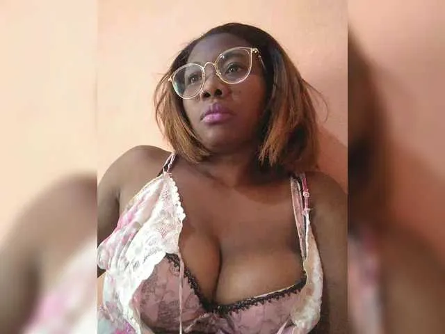 Live sex webcam photo for vanesslove #292072730