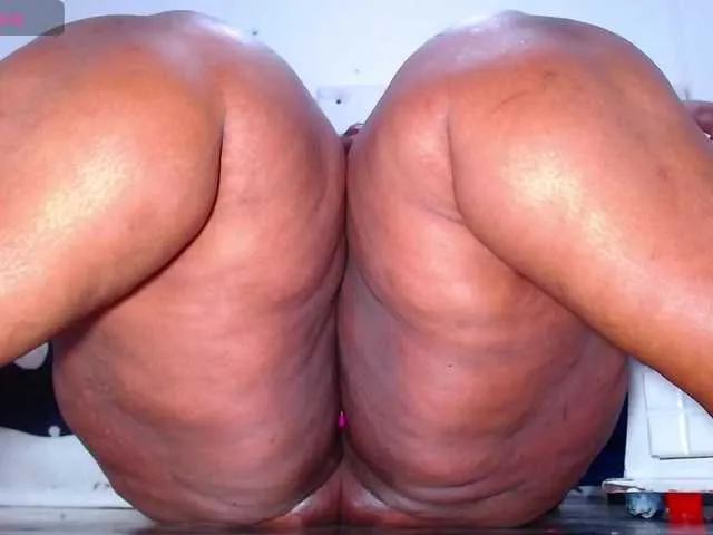 Live sex webcam photo for vanewilss1 #289134019