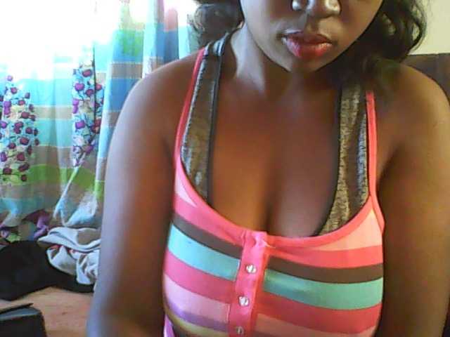 Live sex webcam photo for vanishahot #274018963