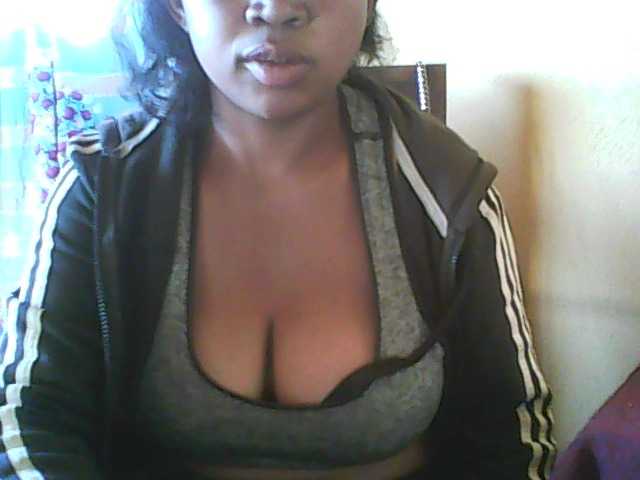 Live sex webcam photo for vanishahot #274031826