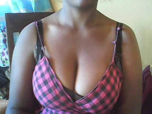 Live sex webcam photo for vanishahot #274066757