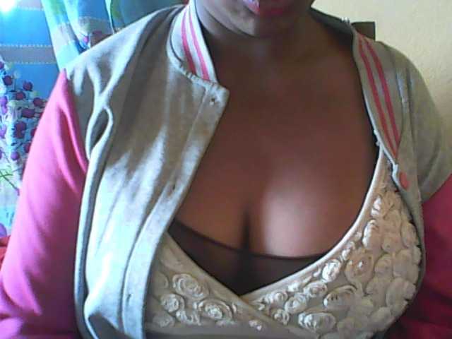 Live sex webcam photo for vanishahot #274078123