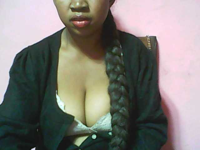 Live sex webcam photo for vanishahot #274148239