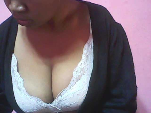 Live sex webcam photo for vanishahot #274163633