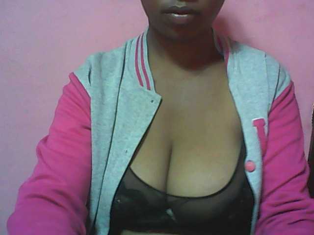 Live sex webcam photo for vanishahot #274186934