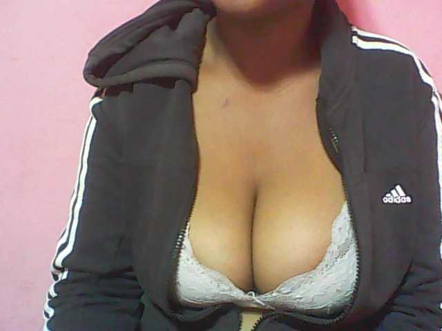 Live sex webcam photo for vanishahot #274220801