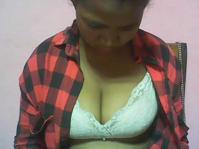 Live sex webcam photo for vanishahot #274267539