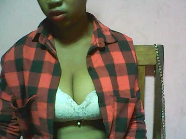 Live sex webcam photo for vanishahot #274292043