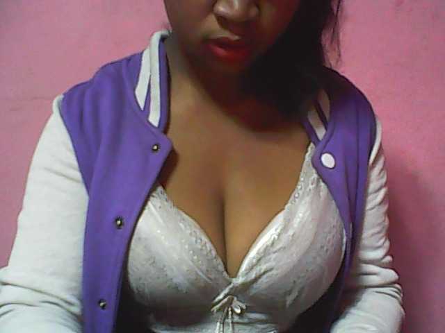 Live sex webcam photo for vanishahot #274362475