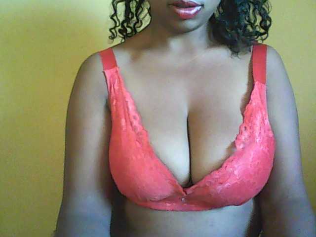 Live sex webcam photo for vanishahot #274421295