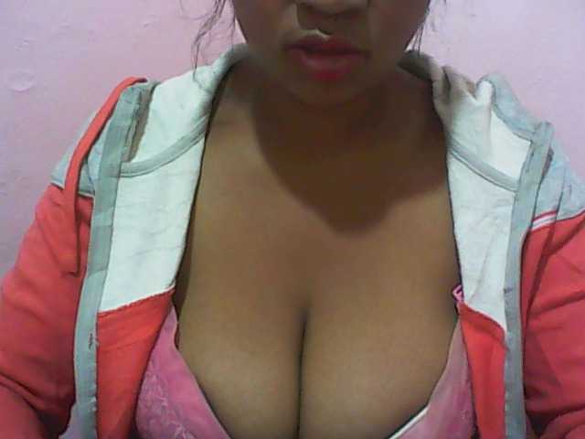 Live sex webcam photo for vanishahot #274471496