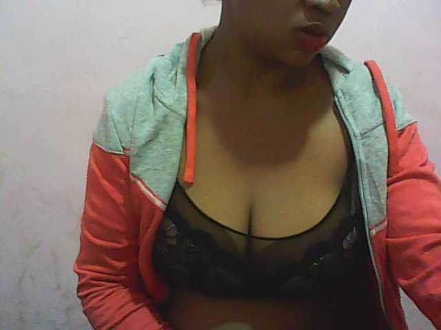 Live sex webcam photo for vanishahot #274479984