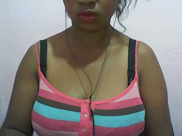 Live sex webcam photo for vanishahot #274493773