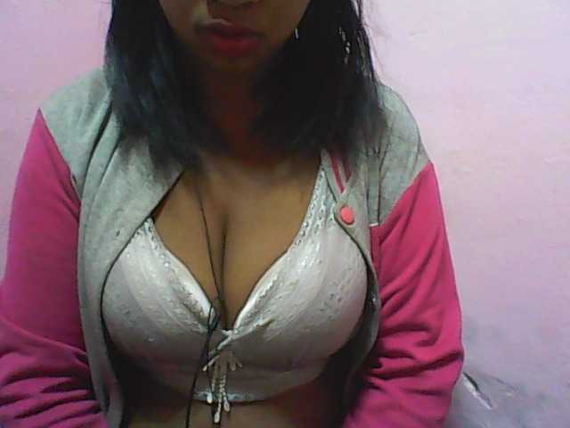 Live sex webcam photo for vanishahot #274541219