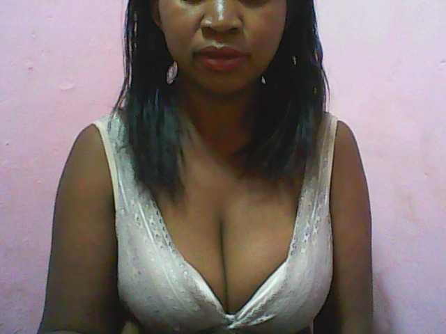 Live sex webcam photo for vanishahot #274543319