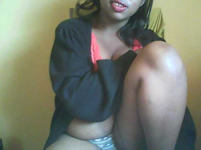 Live sex webcam photo for vanishahot #274625574