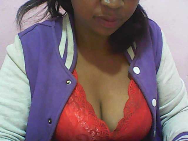 Live sex webcam photo for vanishahot #274657763