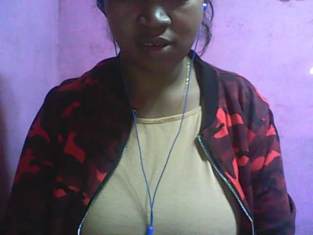 Live sex webcam photo for vanishahot #275515872