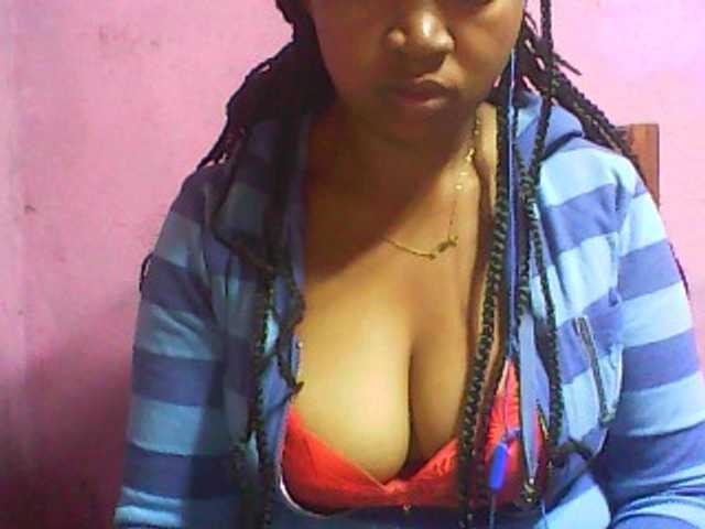 Live sex webcam photo for vanishahot #275541549