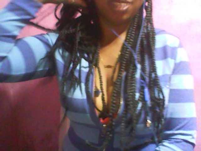 Live sex webcam photo for vanishahot #275543081