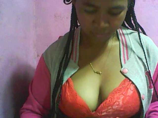 Live sex webcam photo for vanishahot #275551340