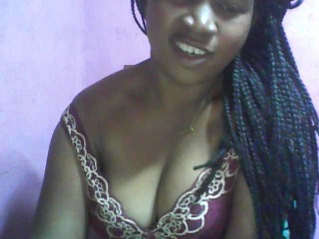 Live sex webcam photo for vanishahot #275613109