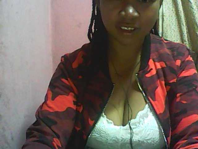 Live sex webcam photo for vanishahot #275660841