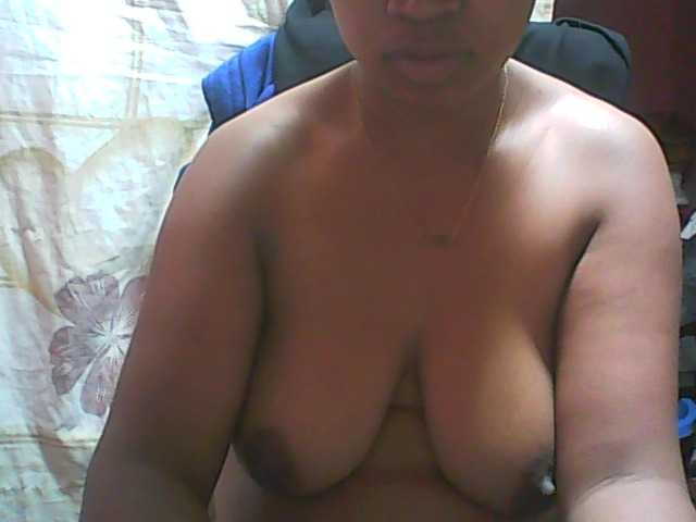 Live sex webcam photo for vanishahot #275740688