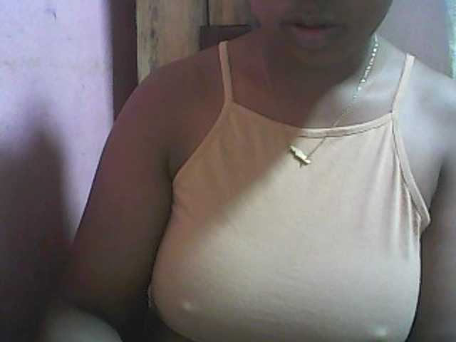 Live sex webcam photo for vanishahot #275761057