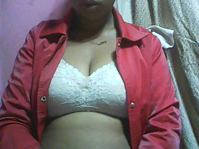 Live sex webcam photo for vanishahot #275964055
