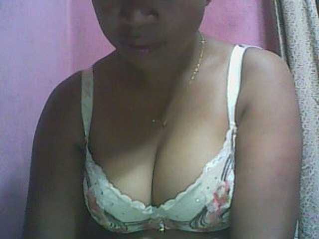 Live sex webcam photo for vanishahot #276085722