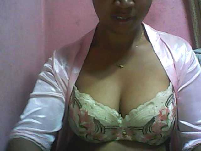 Live sex webcam photo for vanishahot #276087189