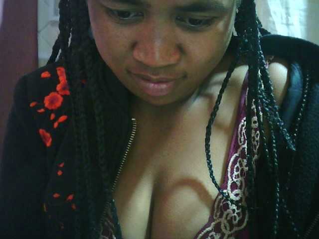 Live sex webcam photo for vanishahot #276113970