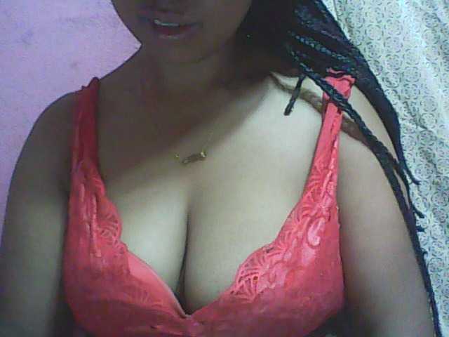 Live sex webcam photo for vanishahot #276182453