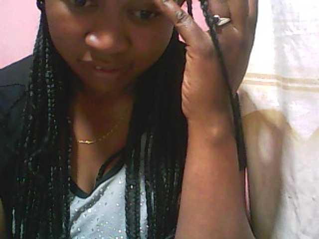 Live sex webcam photo for vanishahot #276218375