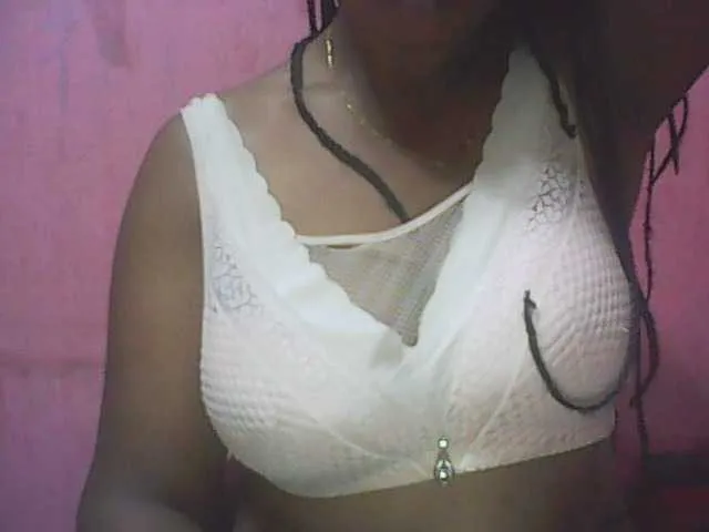 Live sex webcam photo for vanishahot #276224445