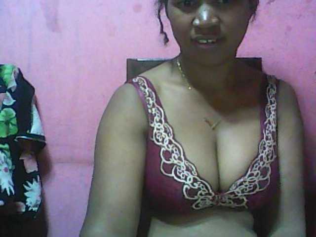 Live sex webcam photo for vanishahot #276303966